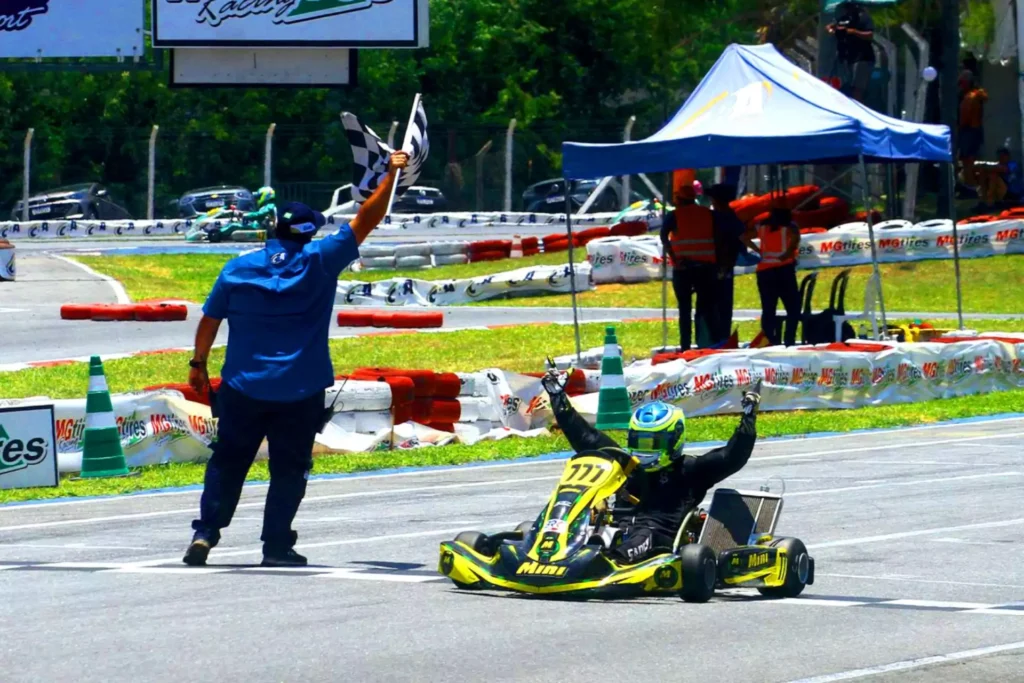 Carlos Saderi Campeonato Brasileiro de Kart - Cris Reis