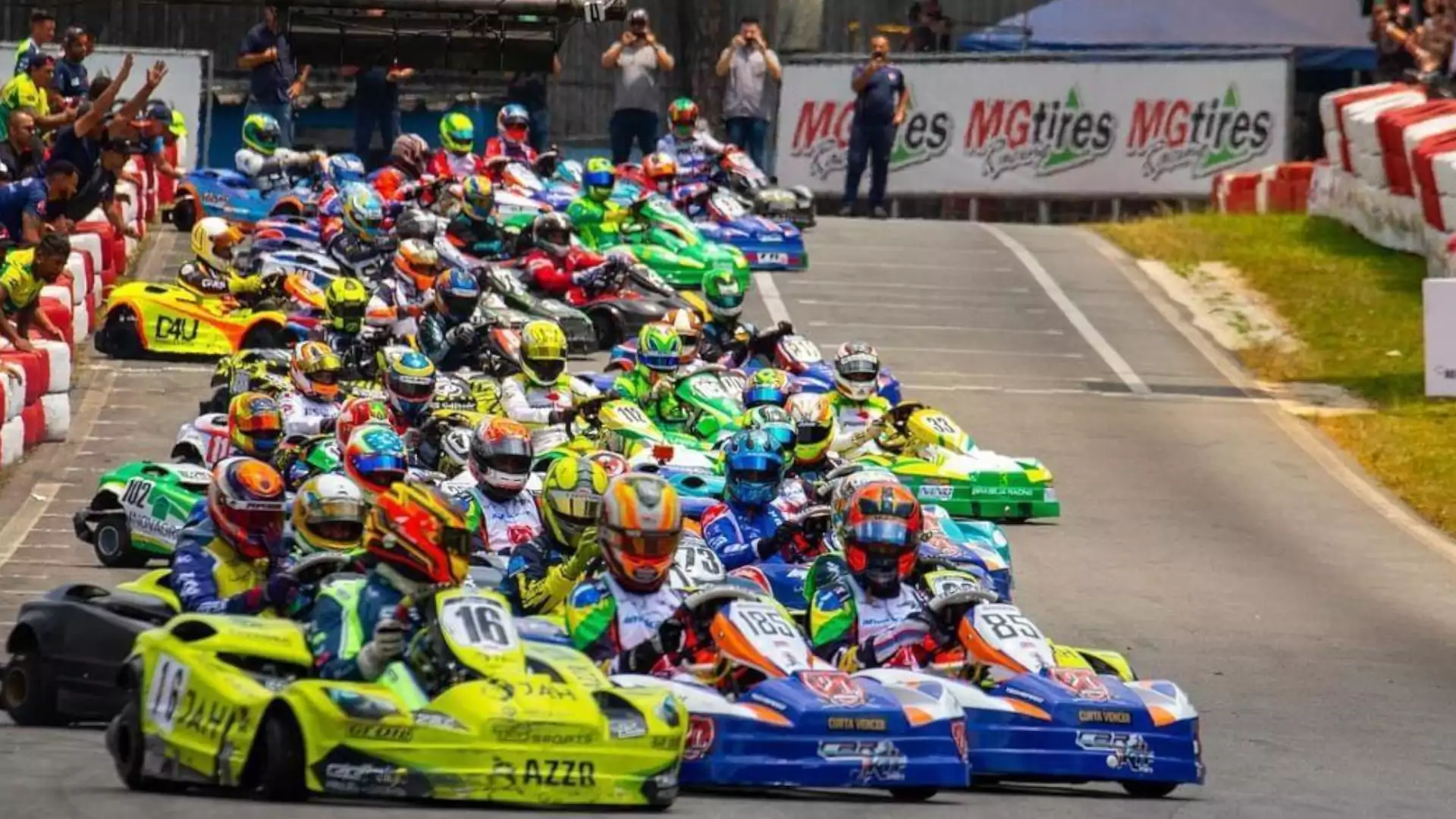 Largada 500 Milhas de Kart Granja Viana - Serjão Soares