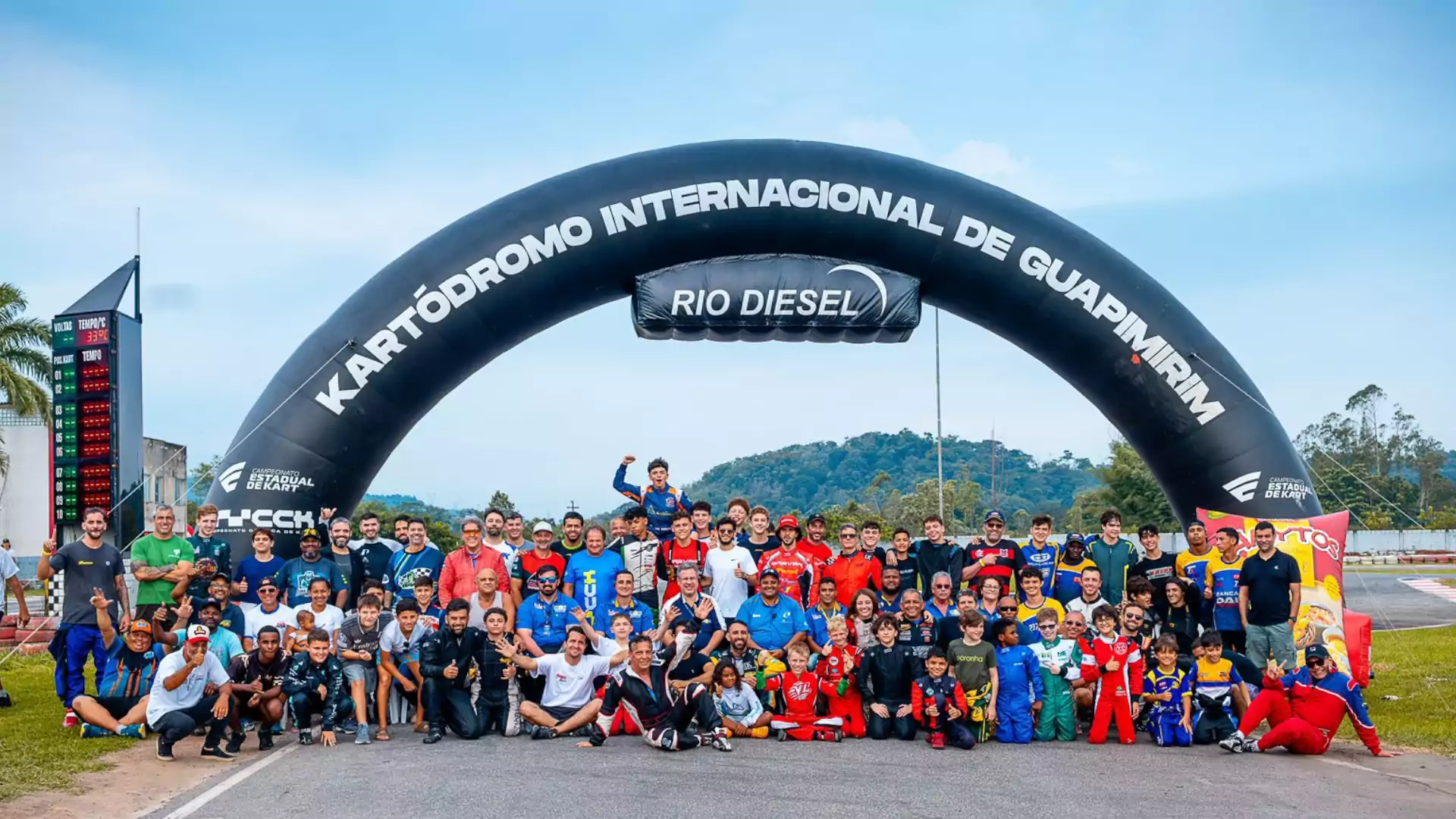 Kartistas no Kartódromo de Guapimirim - Léo Almeida