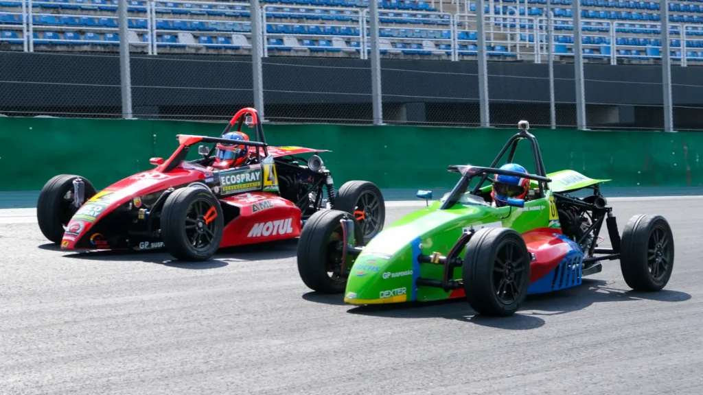 F1600 - Agência Bay
