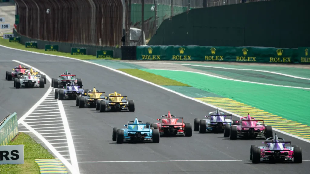 F4 Brasil - Magnus Torquato