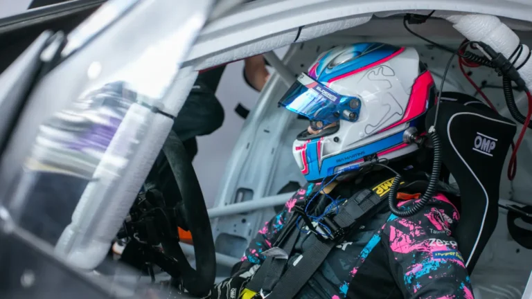 Bia Martins/Turismo Nacional - Vanderley Soares/Ricardo Saibro