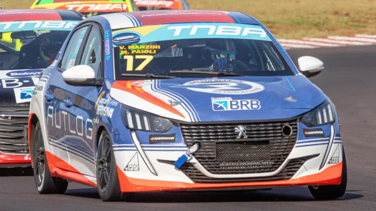 Victor Manzini/Turismo Nacional - Vanderley Soares