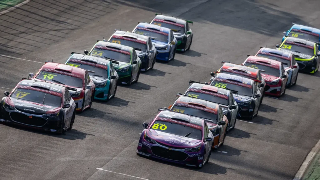 Grid completo/Stock Light - Rafael Gagliano